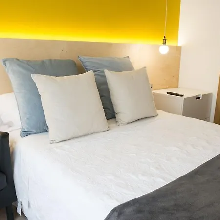 Aia Guest house